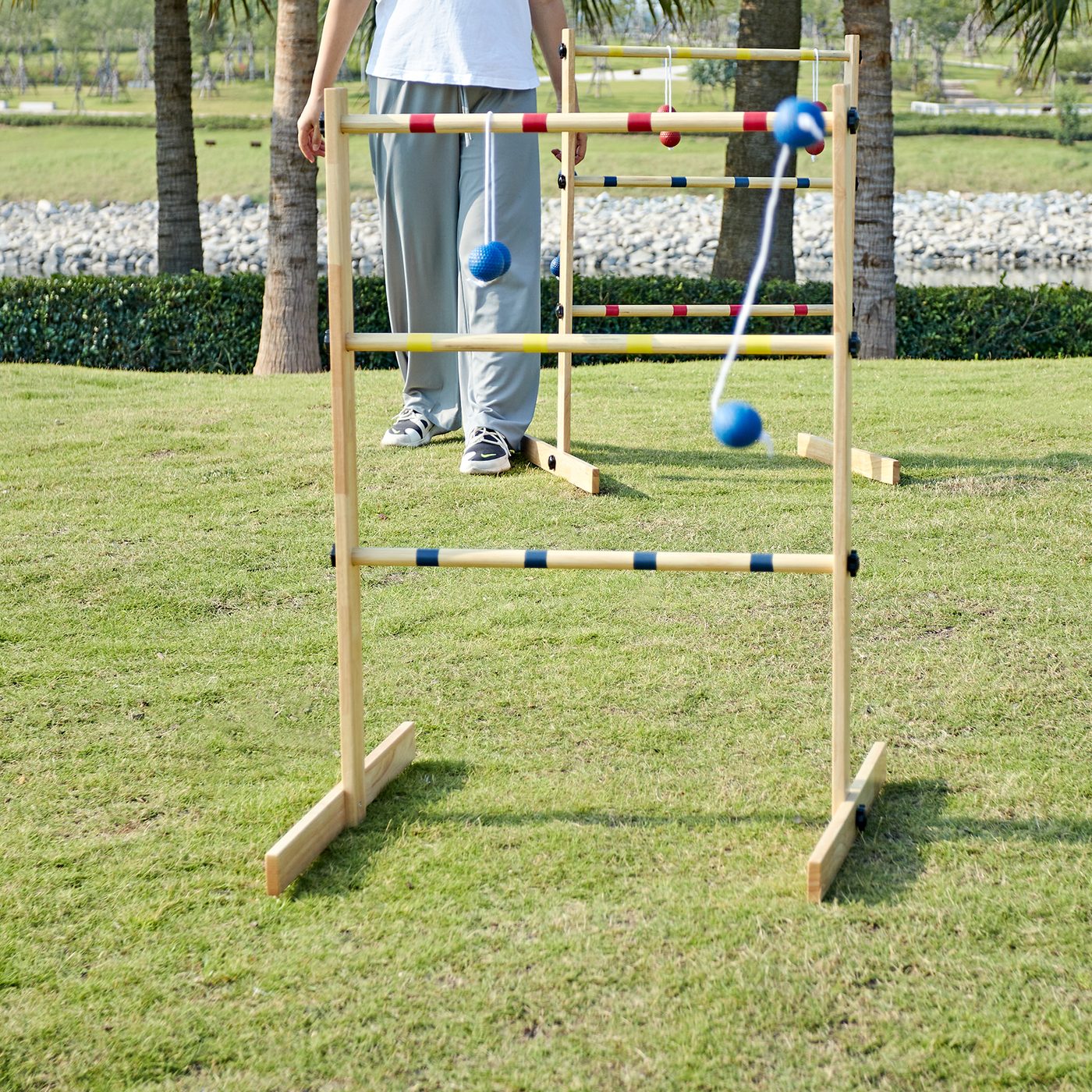ApudArmis ladder toss set on the lawn